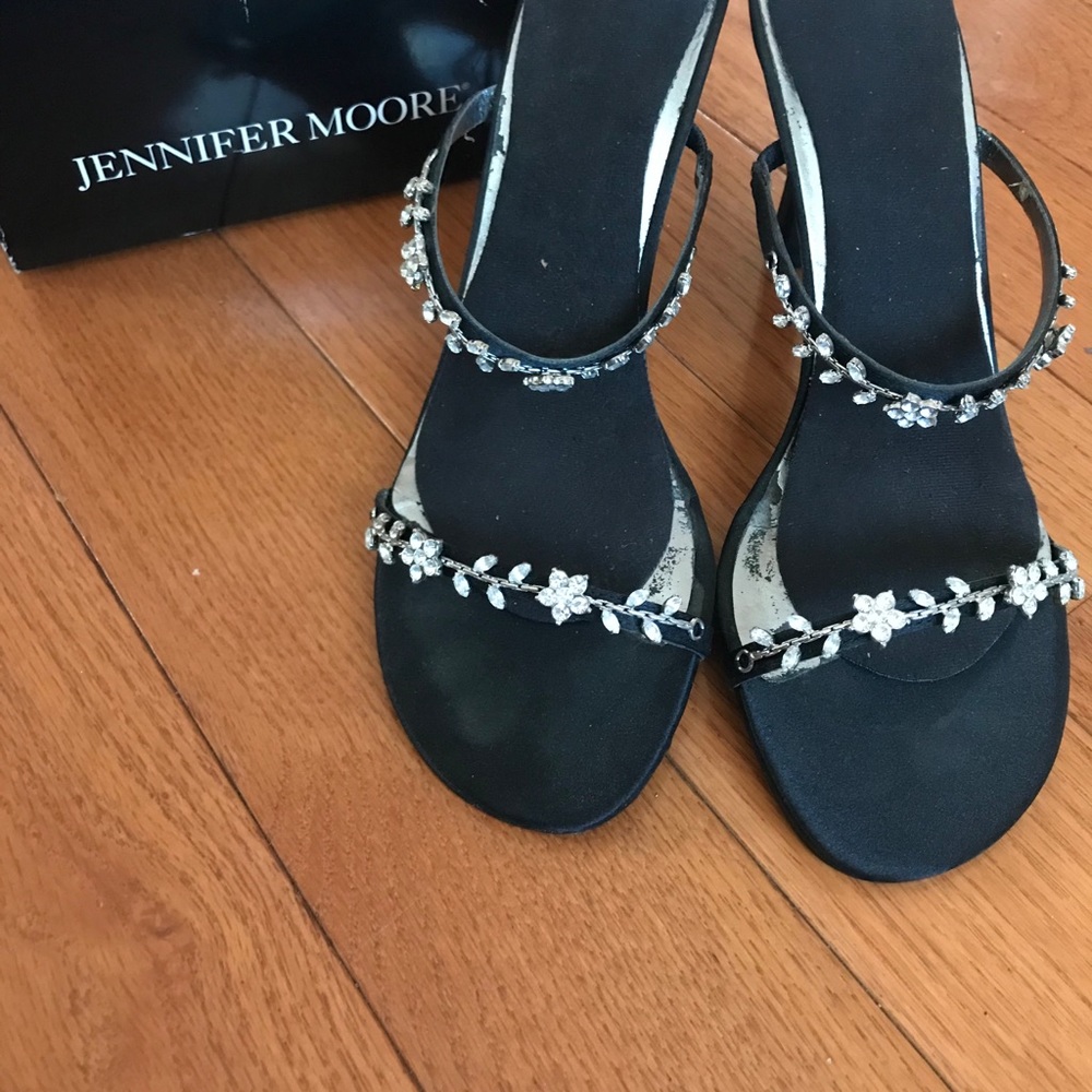 Shoes - Picture 3 of 6